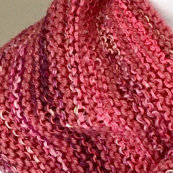 NWT Hand knitted mixed fibers scarf - Picture 5 of 8